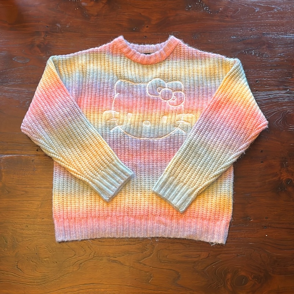 Forever 21 Hello Kitty & Friends Collab Sweater. Size Small. Excellent condition